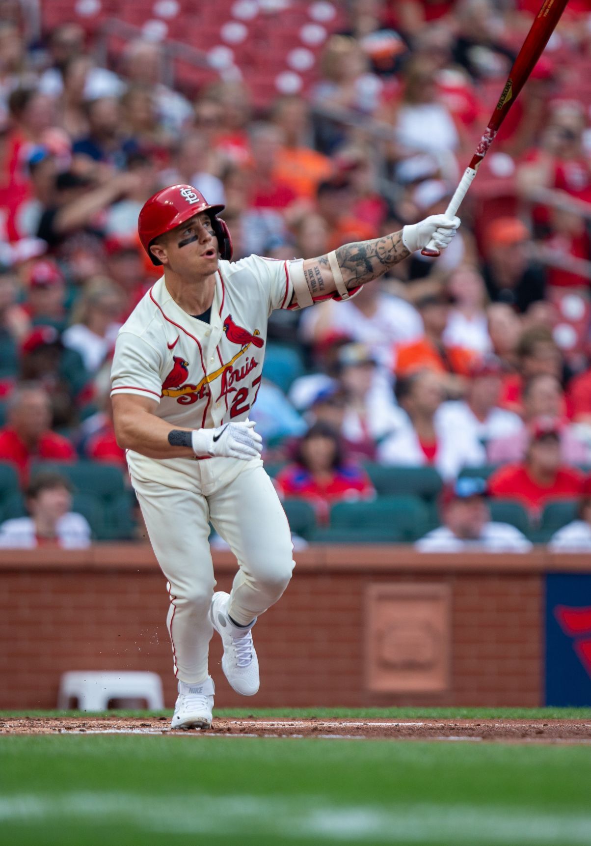 Cardinals try to even up series against Giants